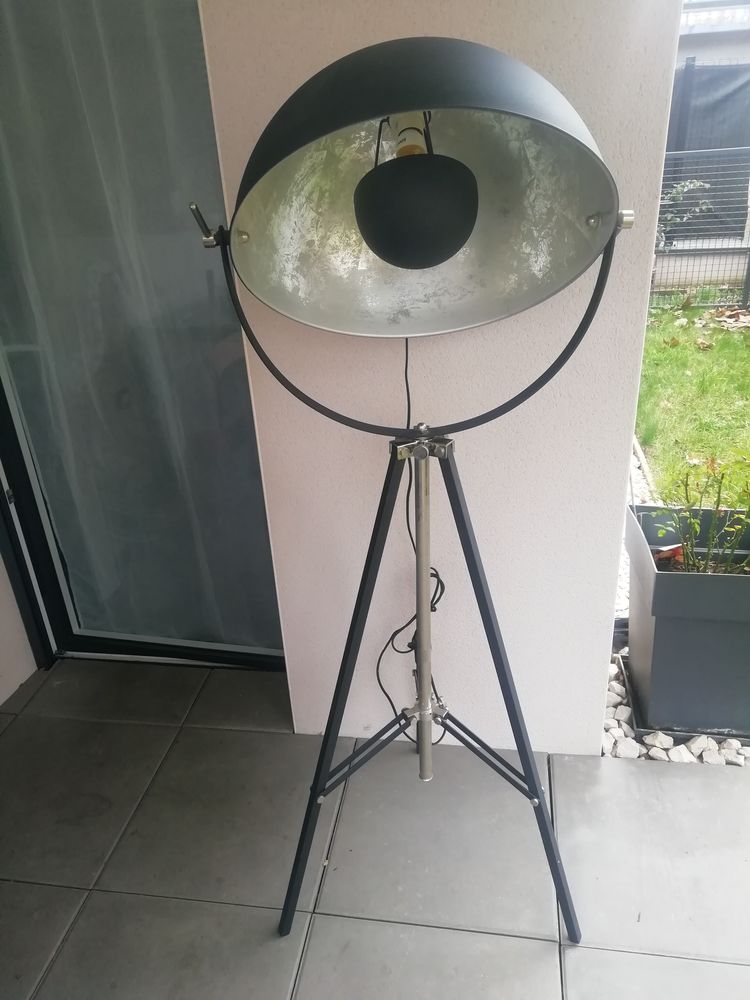 Lampadaire moviestar noir et argent en fer 129 Lyon 3 (69)
