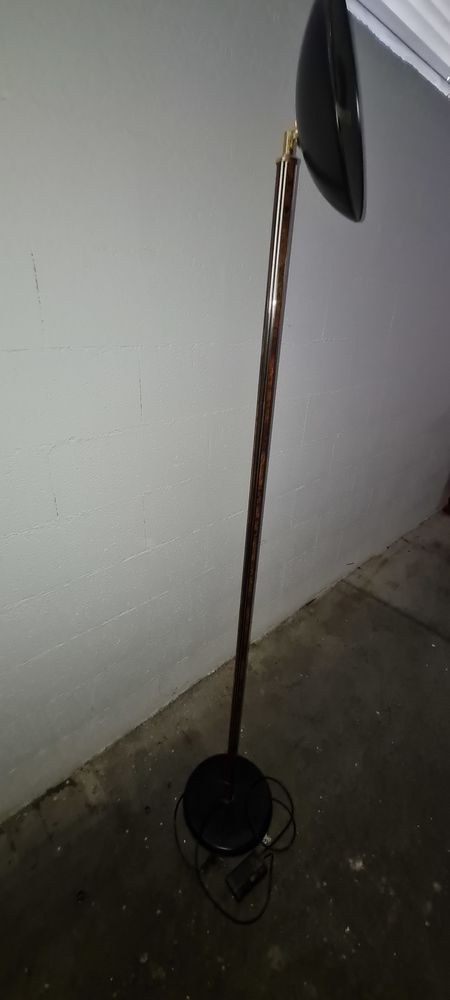 lampadaire sur pied 30 Le Pin (77)