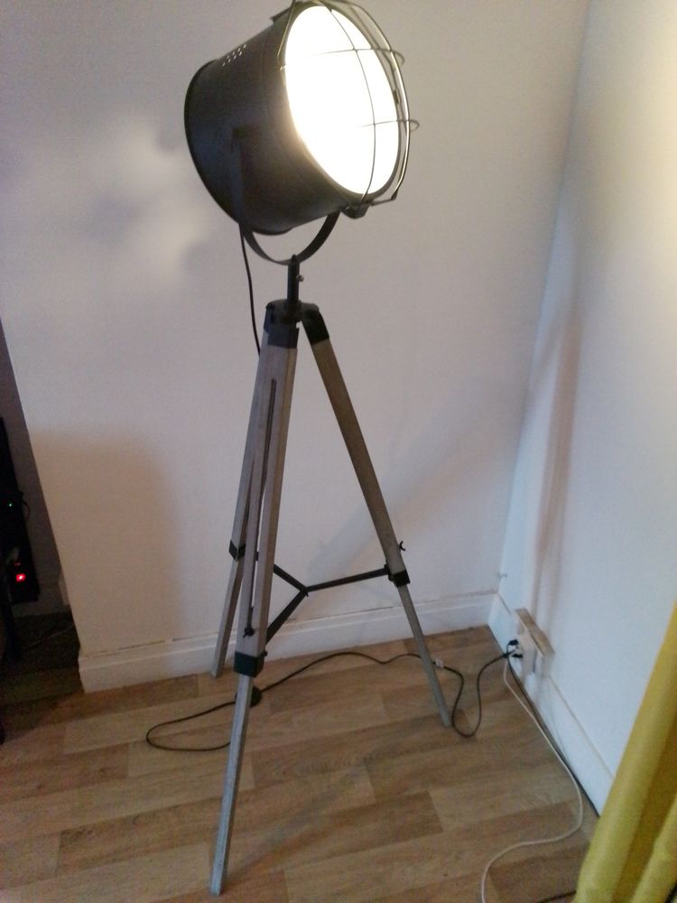 Lampadaire sur pied 25 Vienne (38)