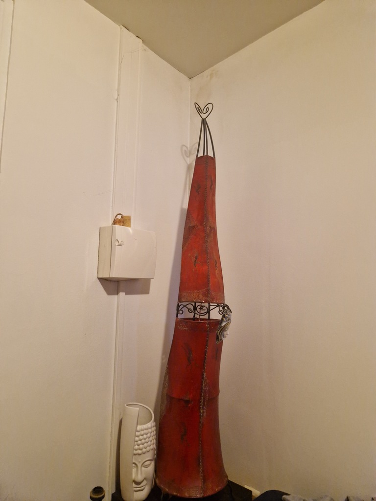 Lampadaire Rouge berbere Vintage 70 � 70 Trappes (78)