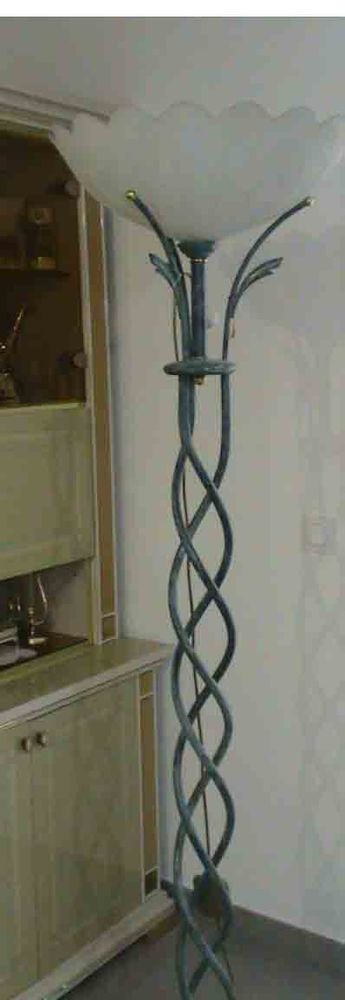 LAMPADAIRE TORSADE 75 Marseille 10 (13)