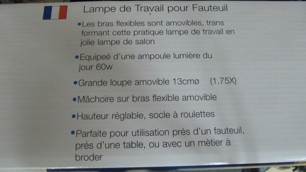 Lampadaire de travail NEUF avec loupe et porte carte 150 Th�nes (74)