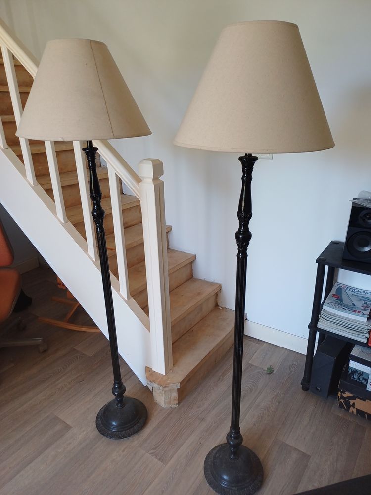 LAMPADAIRES la paire 50 Saint-M�dard-de-Guizi�res (33)