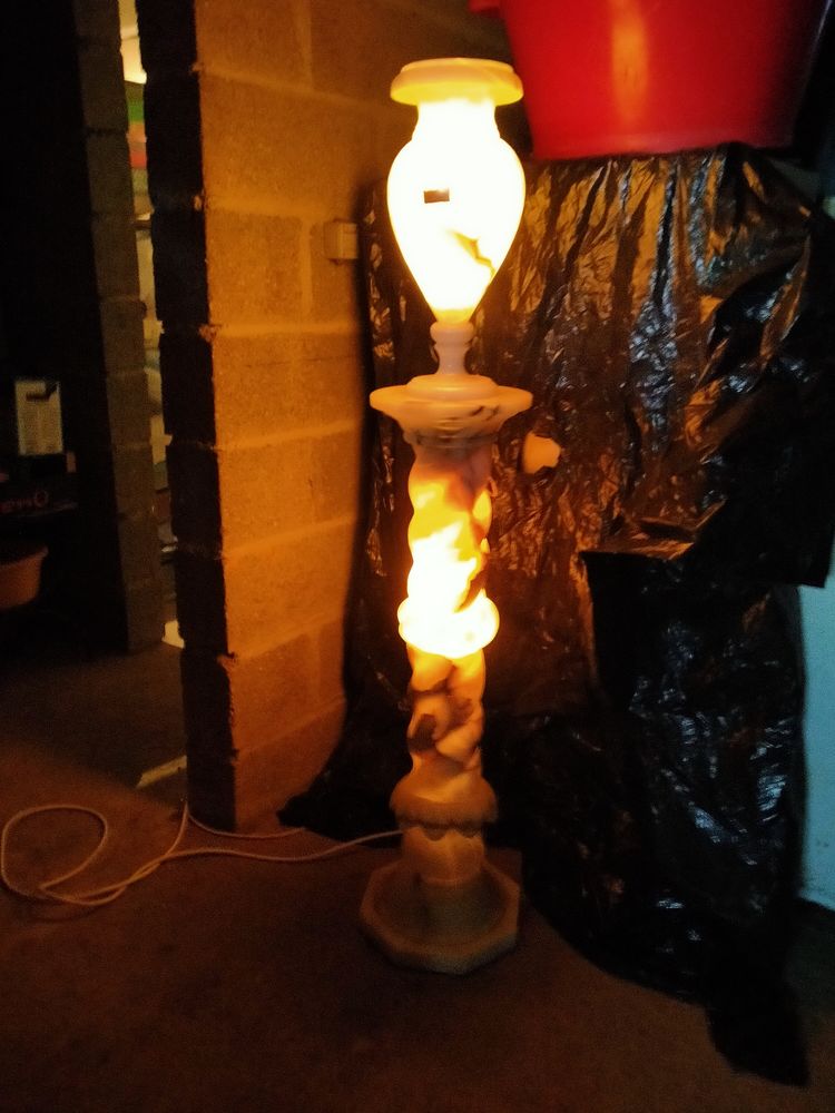 Lampe en albatre 80 Dammarie-sur-Loing (45)