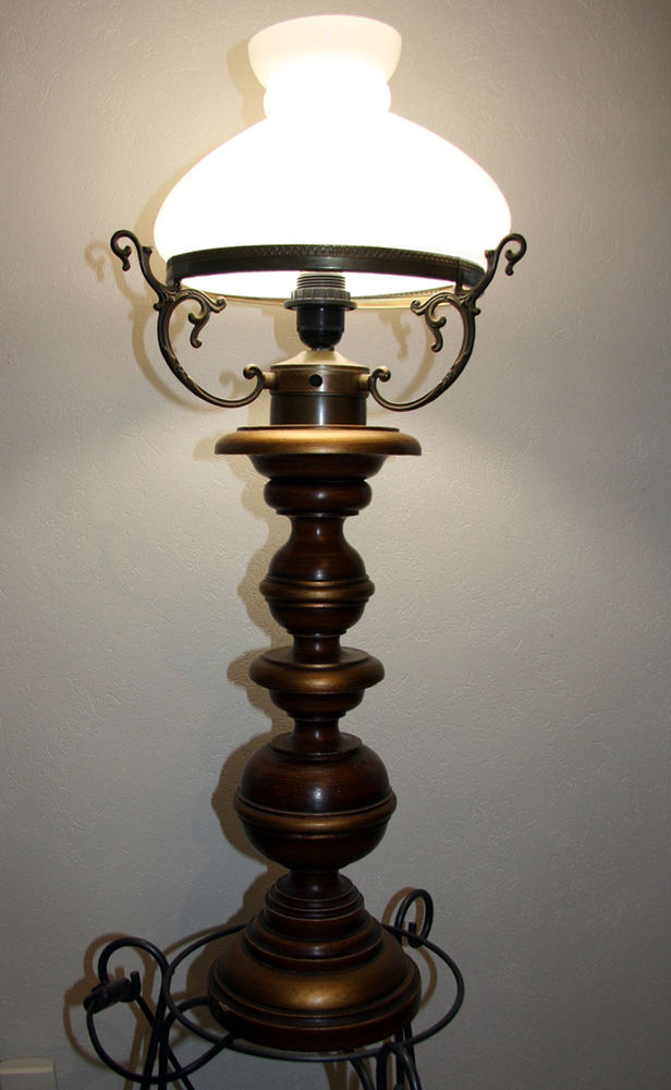Lampe ancienne 60 Saint-Amand-Montrond (18)