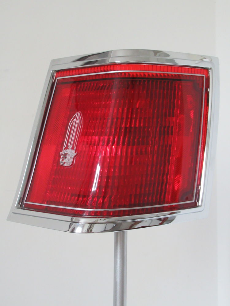 Lampe feu arri�re  de Cadillac S�ville 1976. 280 Tavel (30)
