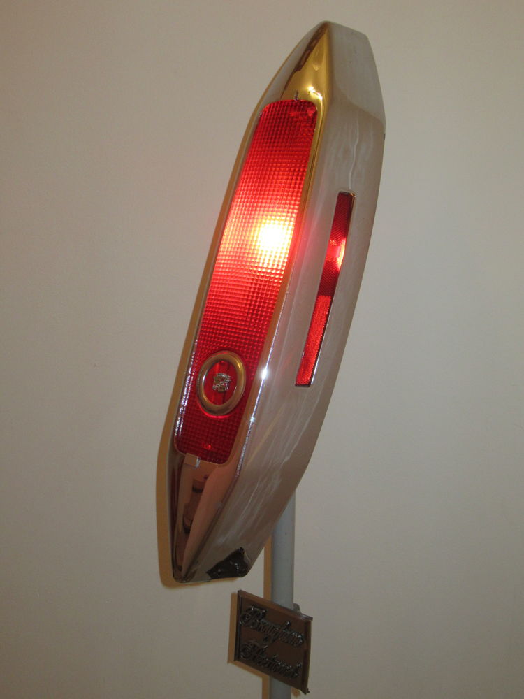 Lampe feu arri�re Cadillac Fleetwood USA. 320 Tavel (30)
