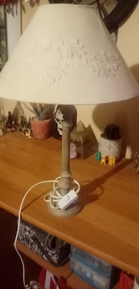 Lampe avec un dessin 10 Sainte-Gemme (81)