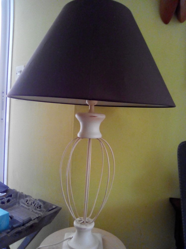 Lampe fer et bois 25 Caromb (84)