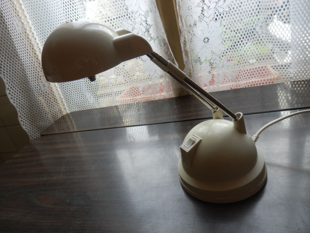 Lampe de bureau ou de chevet 5 La Garenne-Colombes (92)