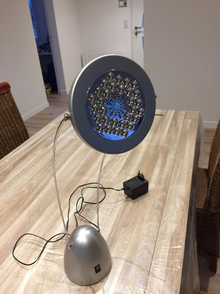 LAMPE BUREAU HALOGENE 5 Saint-Hilaire-de-Riez (85)