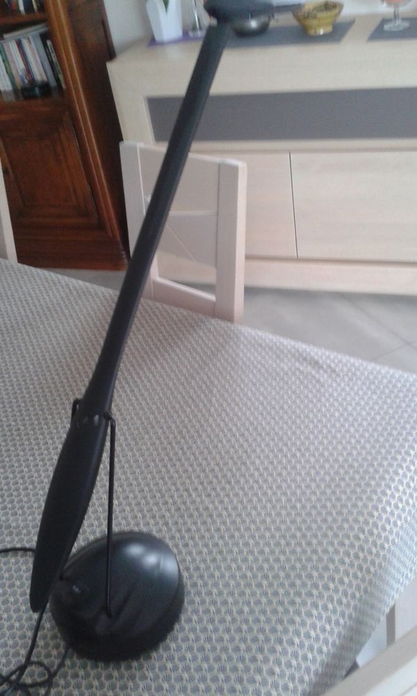 Lampe de bureau noir articul� 16 Cordemais (44)