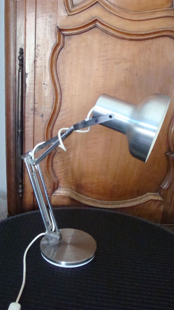lampe de bureau  orientable ancienne
25 Besan�on (25)