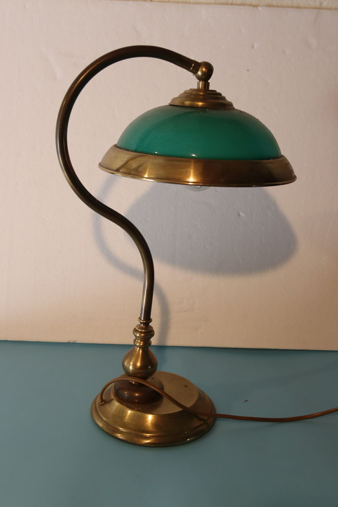 Lampe de bureau
45 Li�vin (62)