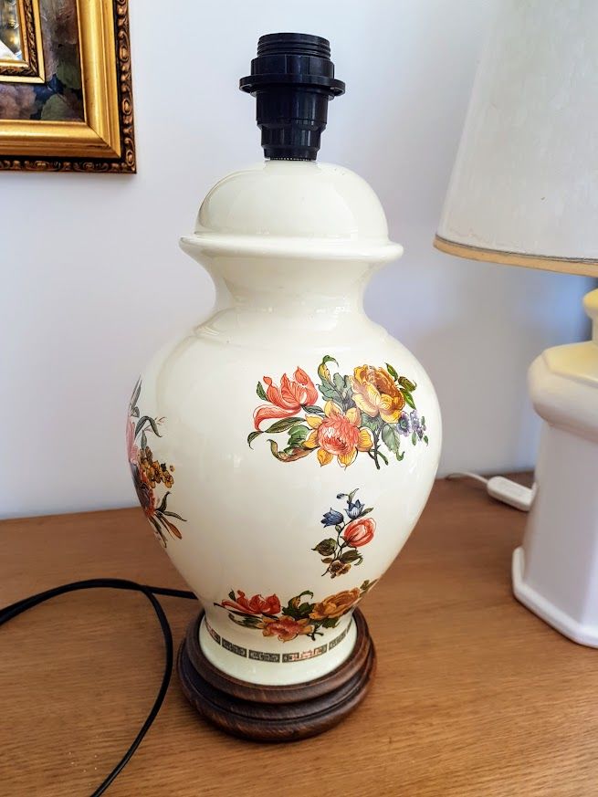 lampe en c�ramique avec motifs fleurs 45 L�dignan (30)