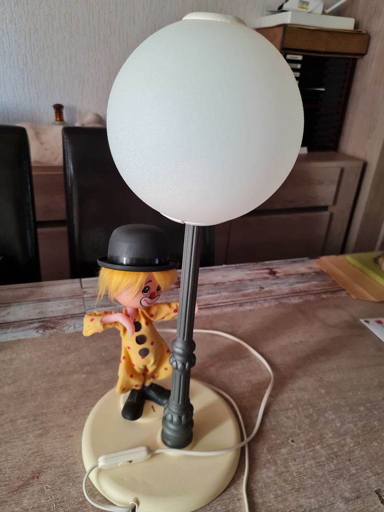 Lampe de chevet fa�on lampadaire avec clown 12 Aytr� (17)