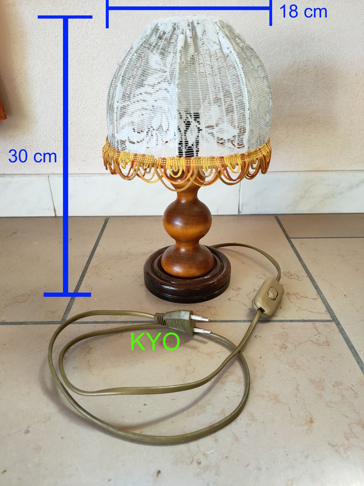 Lampe chevet-nuit bois � poser, abat-jour d�me rond blanc or 19 Foncine-le-Haut (39)