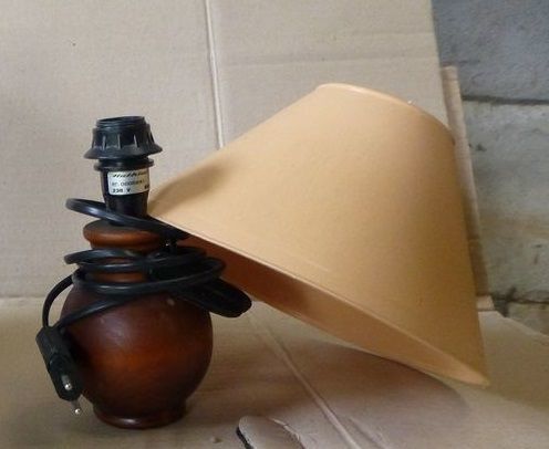 Lampe chevet tr�s bonne �tat 10 Soullans (85)