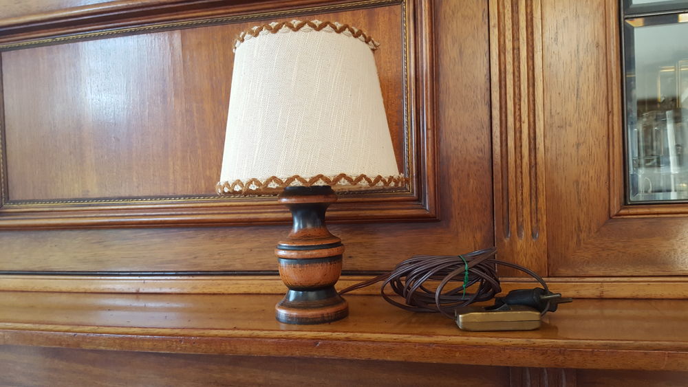 Lampe de chevet 20 Mouans-Sartoux (06)
