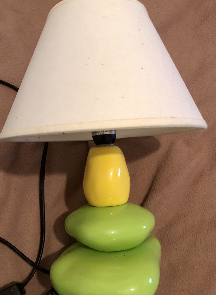 lampe de chevet. 5 Irigny (69)