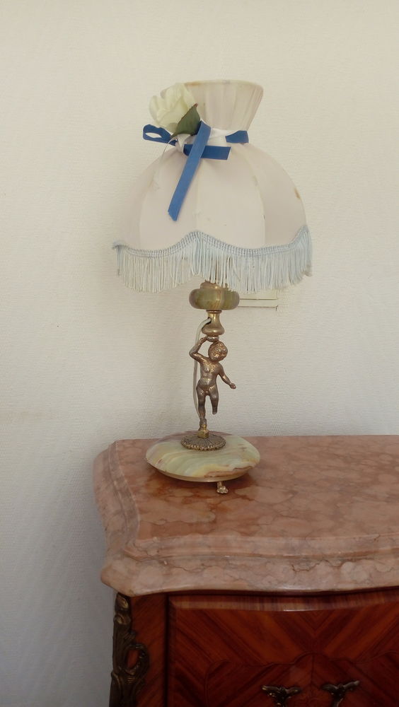 lampe de chevet 20 La Tour-d'Aigues (84)