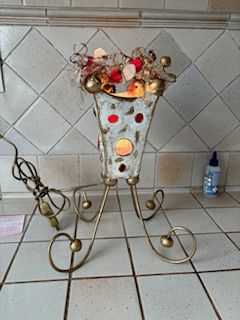 Lampe de chevet. 15 Denguin (64)