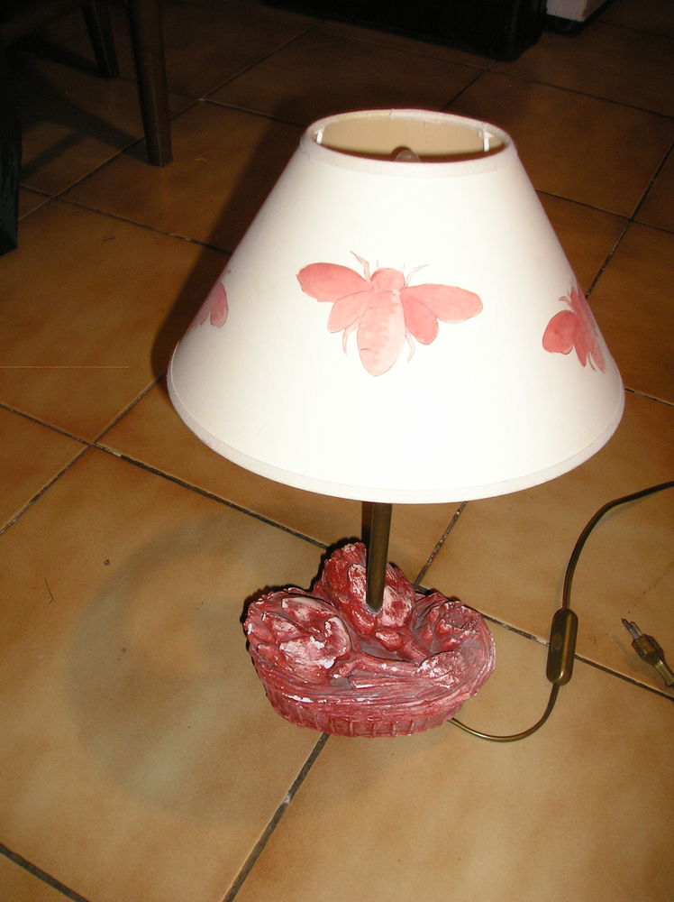 Lampe de chevet 
20 Sept�mes-les-Vallons (13)