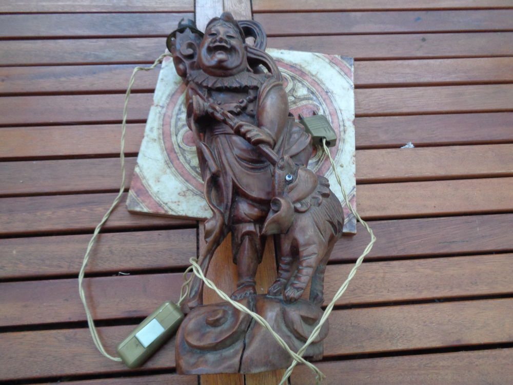 lampe chinoise 
50 Langon (33)