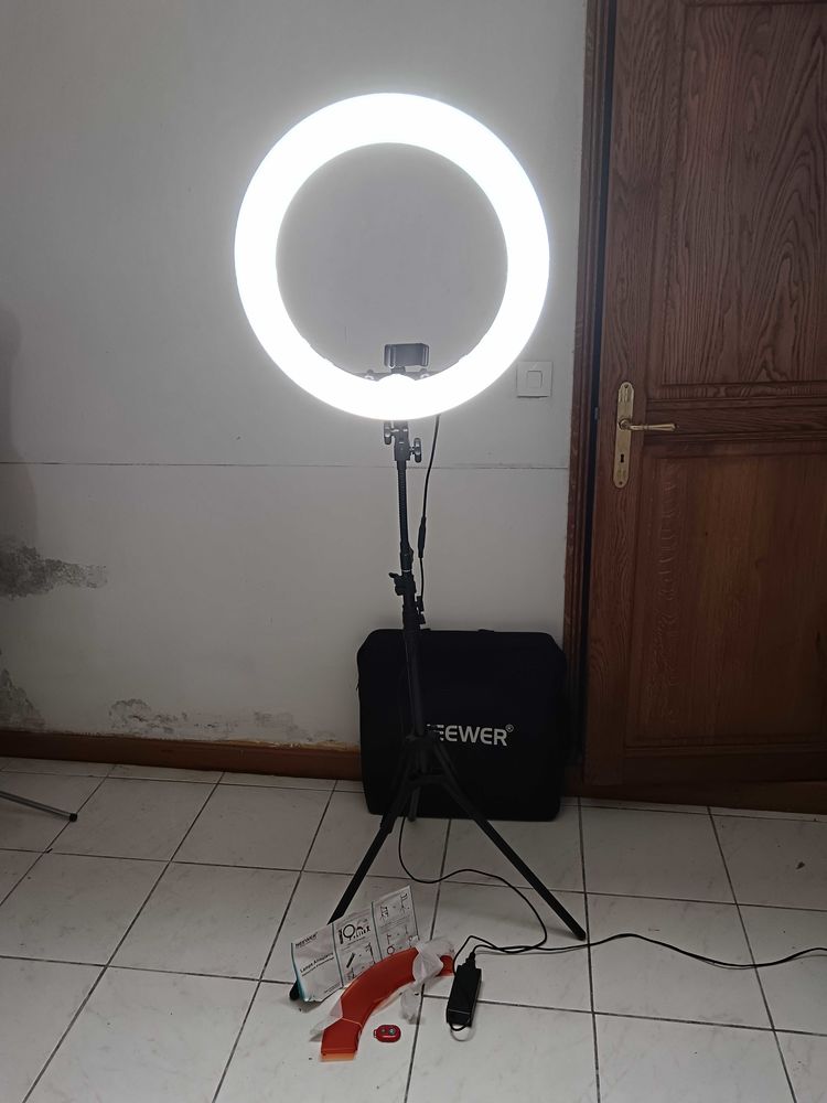 Lampe+circulaire 68 Saint-Andr�-les-Vergers (10)