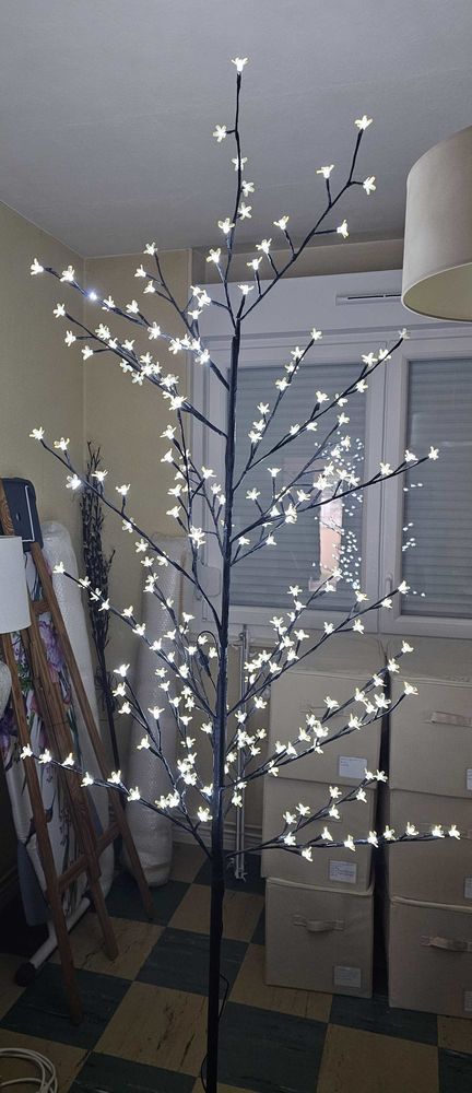 lampe d�coration avec lumi�res r�glable. longueur 1,50 m 30 Morhange (57)