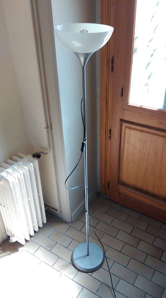 Lampe halog�ne 12 Mouilleron-en-Pareds (85)