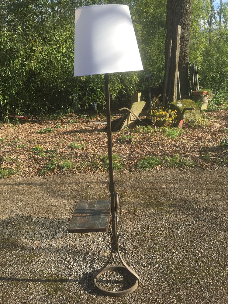 Lampe d 'int�rieur design
265 Castres (81)