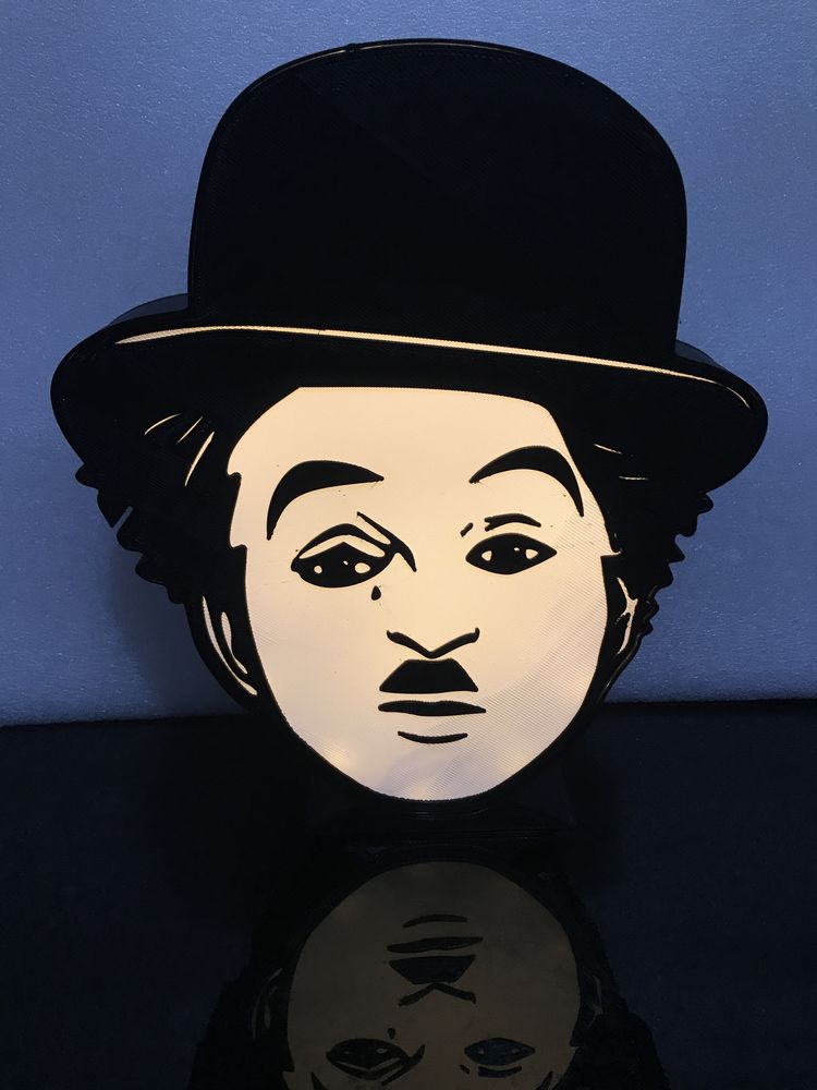 Lampe logo CHARLOT �clairage led � piles 25 Vorey (43)