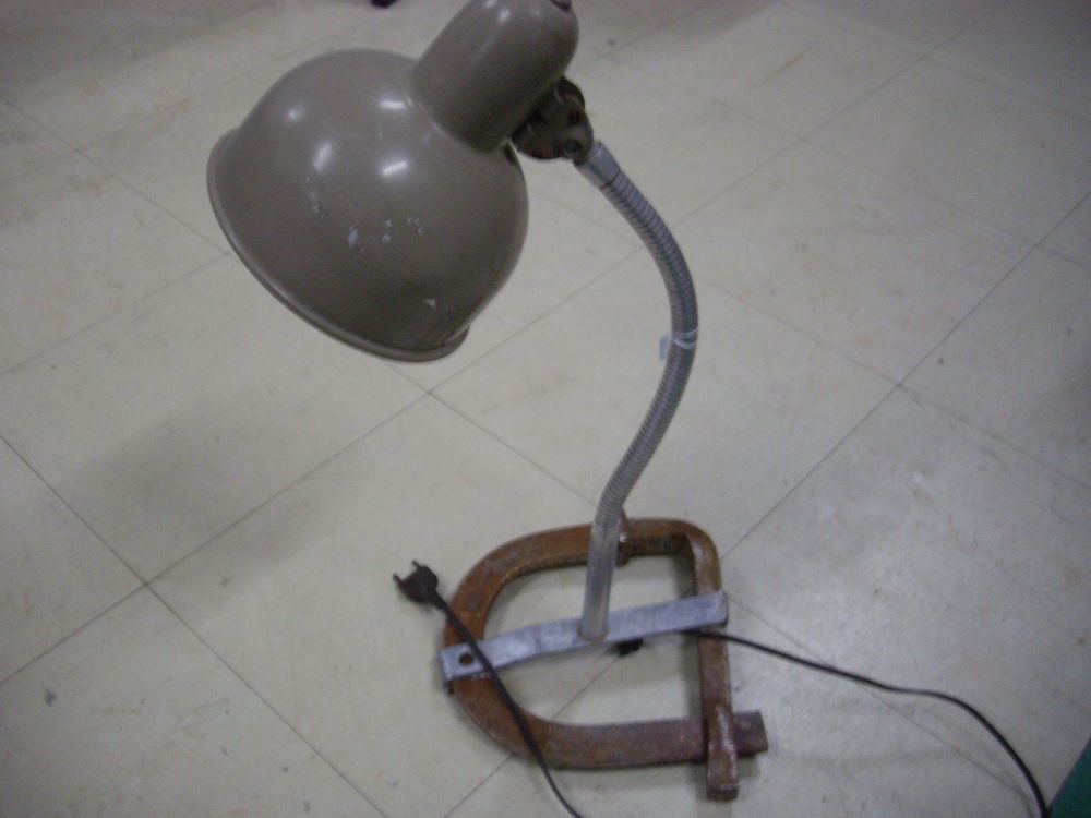 Lampe métallique articulée originale 45 Le Creusot (71)