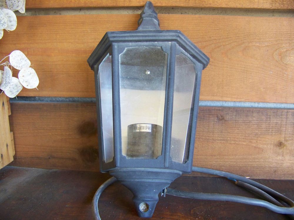 LAMPE MURALE POUR  EXTERIEUR 12 Bess�ges (30)