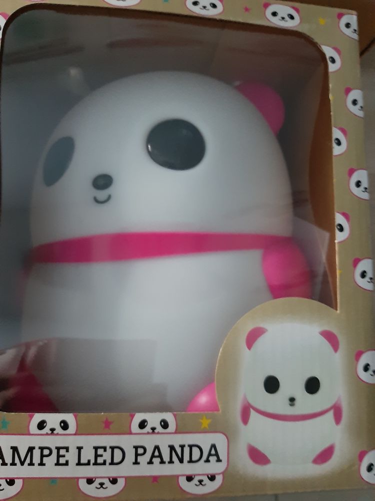 lampe led panda neuve, jamais servie, devait �tre offerte � 20 Villeurbanne (69)
