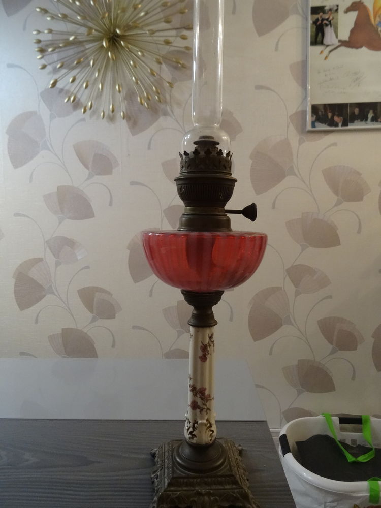 lampe � p�trole ancienne. 80 Chaville (92)