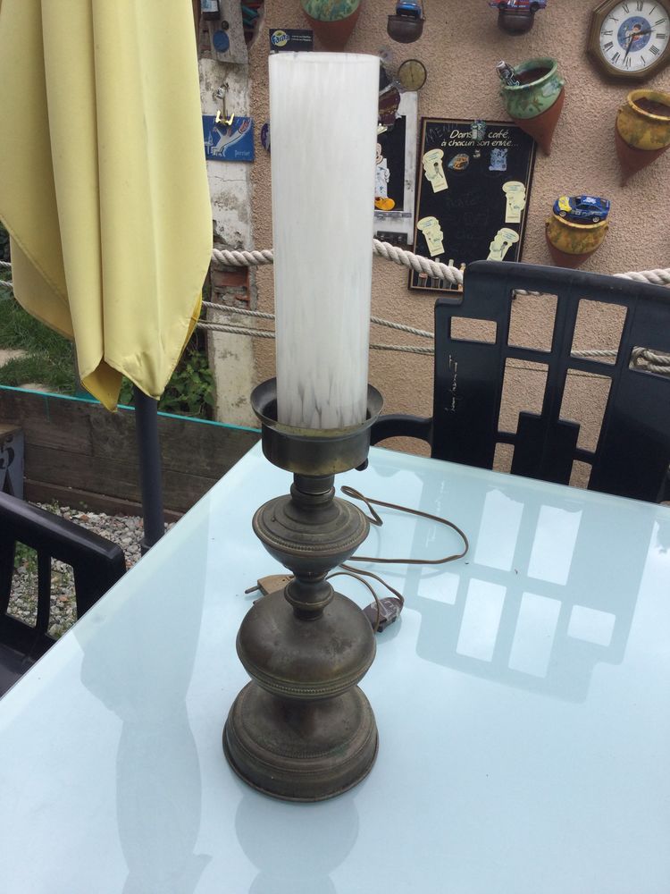 Lampe � p�trole ancienne �lectrifi�e 48 Toulouse (31)