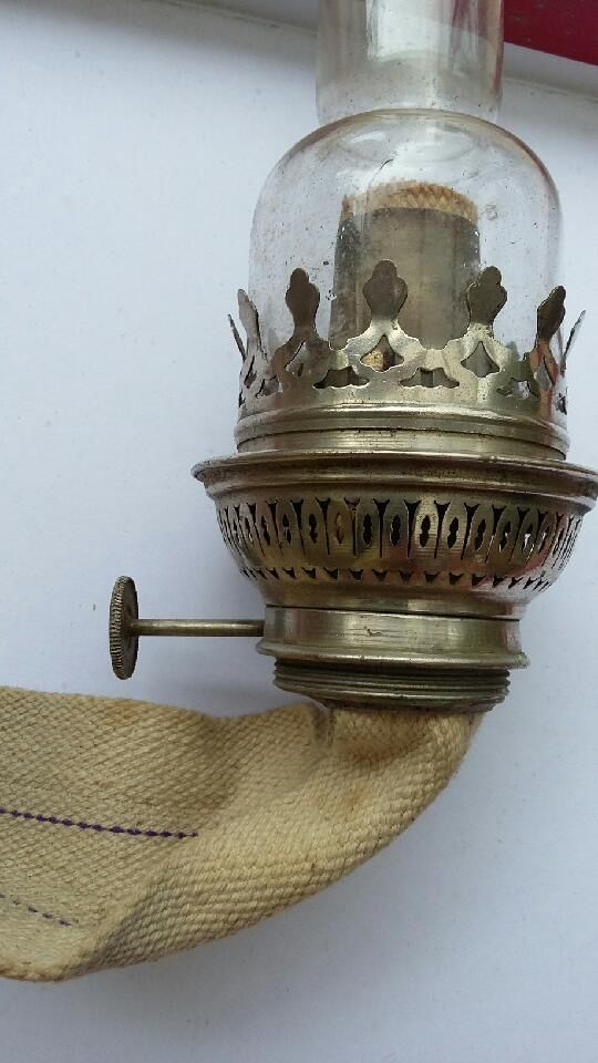 Lampe � p�trole ancienne et verrines 25 �pernon (28)