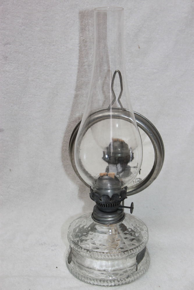 Lampe � p�trole neuve avec miroir 40 Montigny-Lencoup (77)