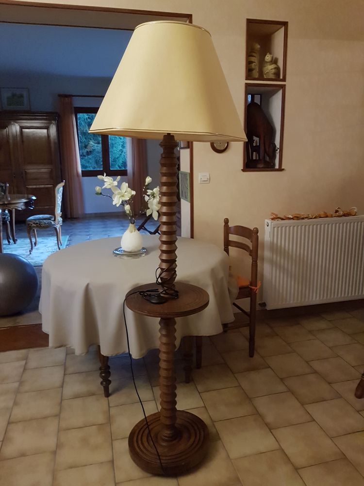 Lampe sur pied de bois 10 Neuvic (24)