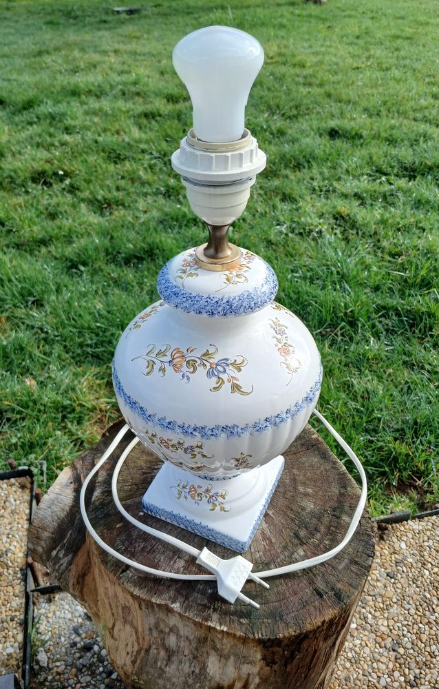 LAMPE SUR PIED FAIENCE MOUSTIERS SANS ABAT-JOUR 0 Nevers (58)
