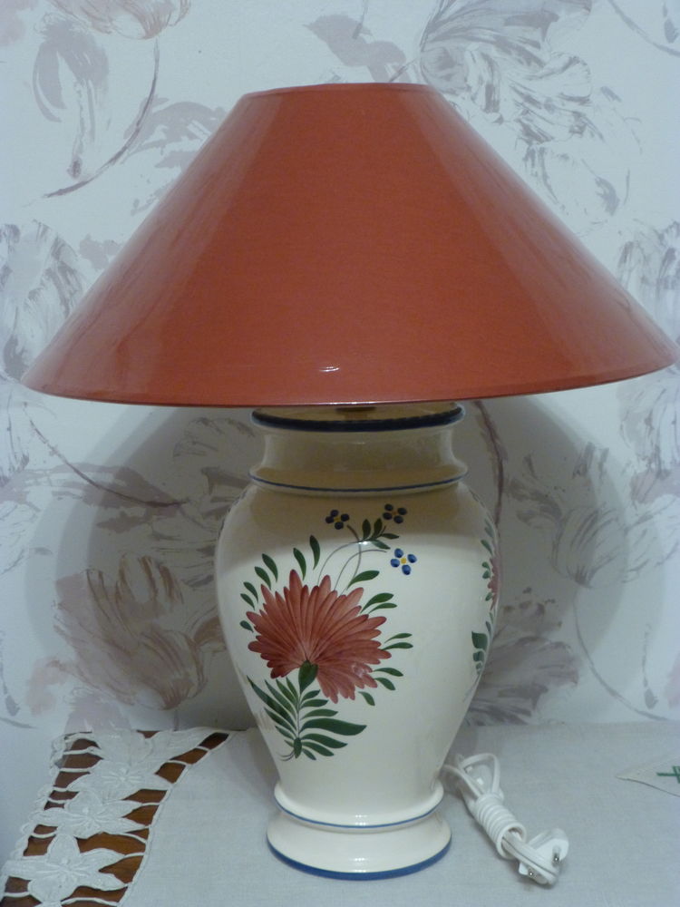 Lampe sur pied 100 Saint-Yan (71)