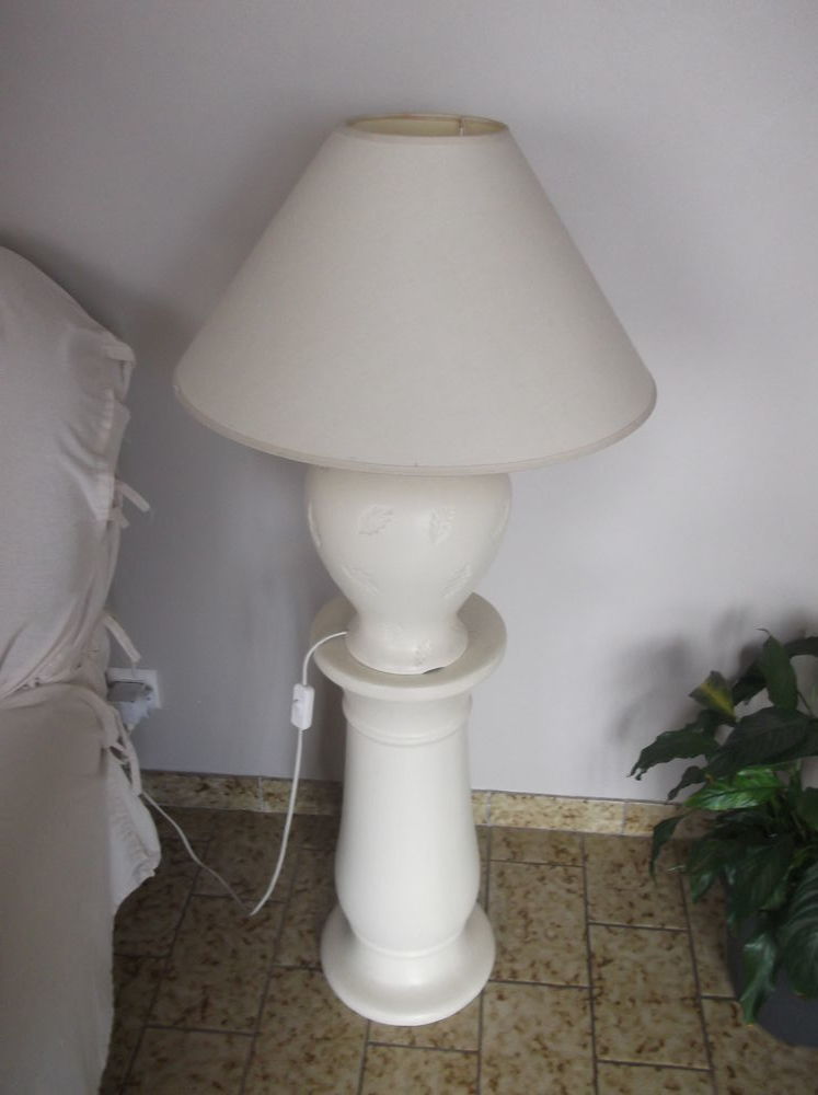Lampe sur pied 20 Maul�vrier (49)