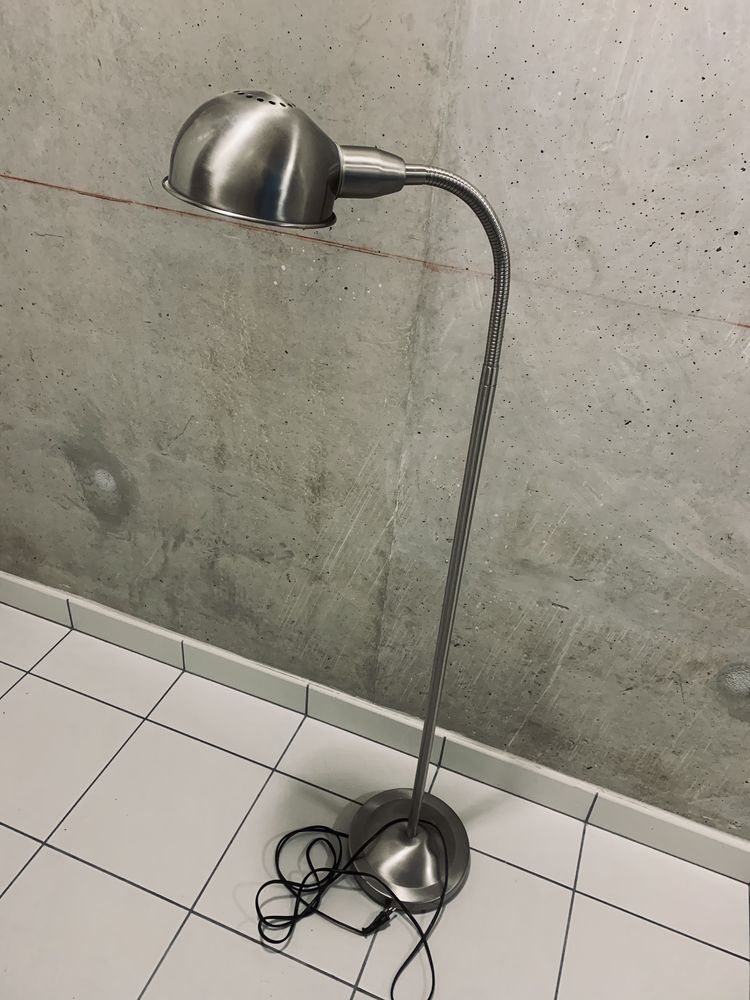 Lampe sur pied 10 Sergy (01)