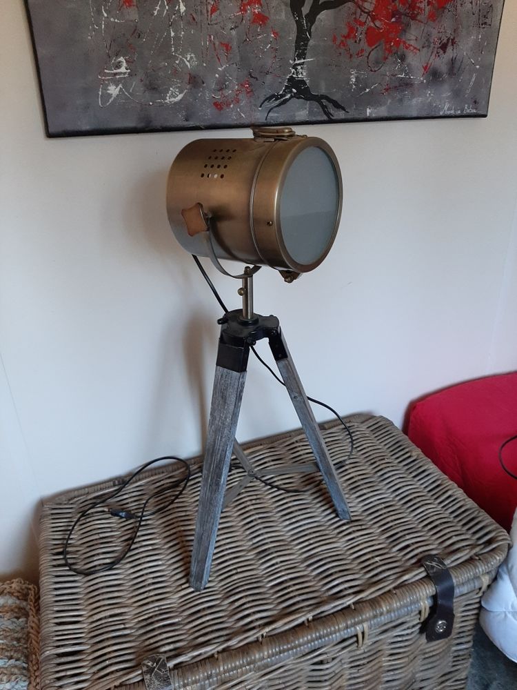 lampe sur pied 35 Fr�jus (83)