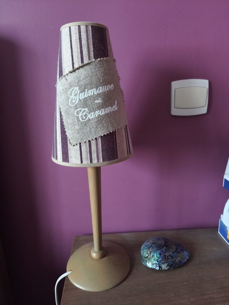 Lampe de plafond et lampe de chevet assorties 35 Prades-le-Lez (34)