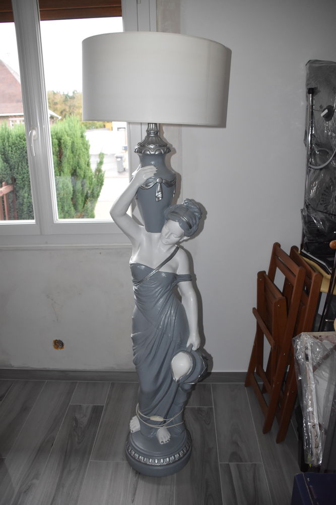 Lampe Porteuse d'eau 50 Saultain (59)