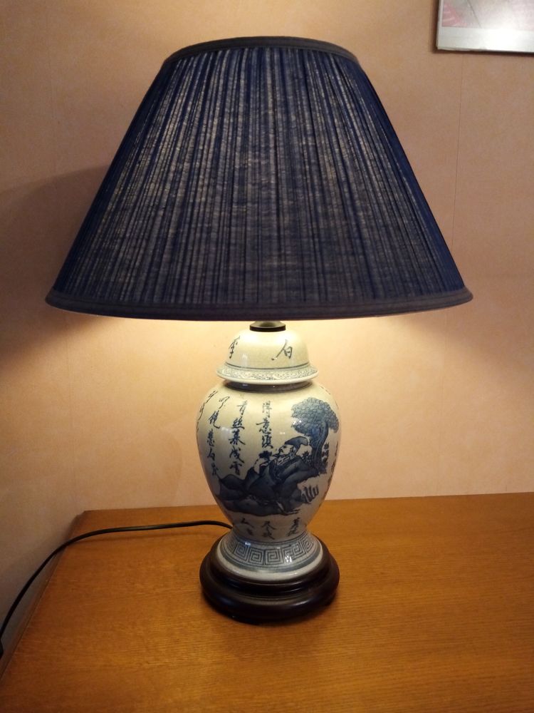 Lampe � poser motif chinois 40 Sartrouville (78)