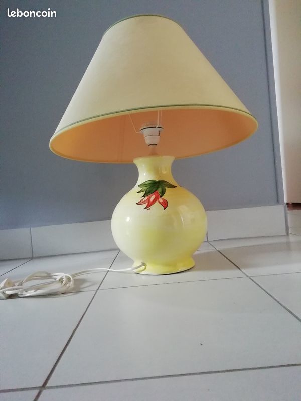 Lampe � poser en porcelaine 0 Sassetot-le-Mauconduit (76)